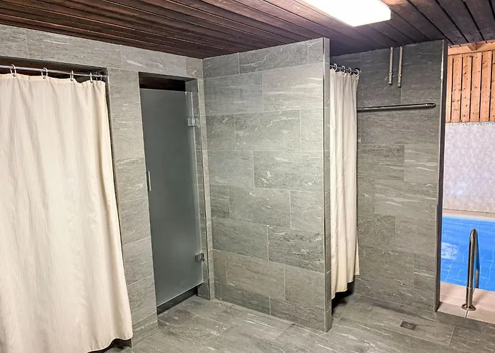 B 086 By Interhome *