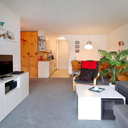 B 086 By Interhome * Disentis