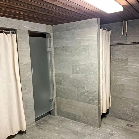 B 086 By Interhome *